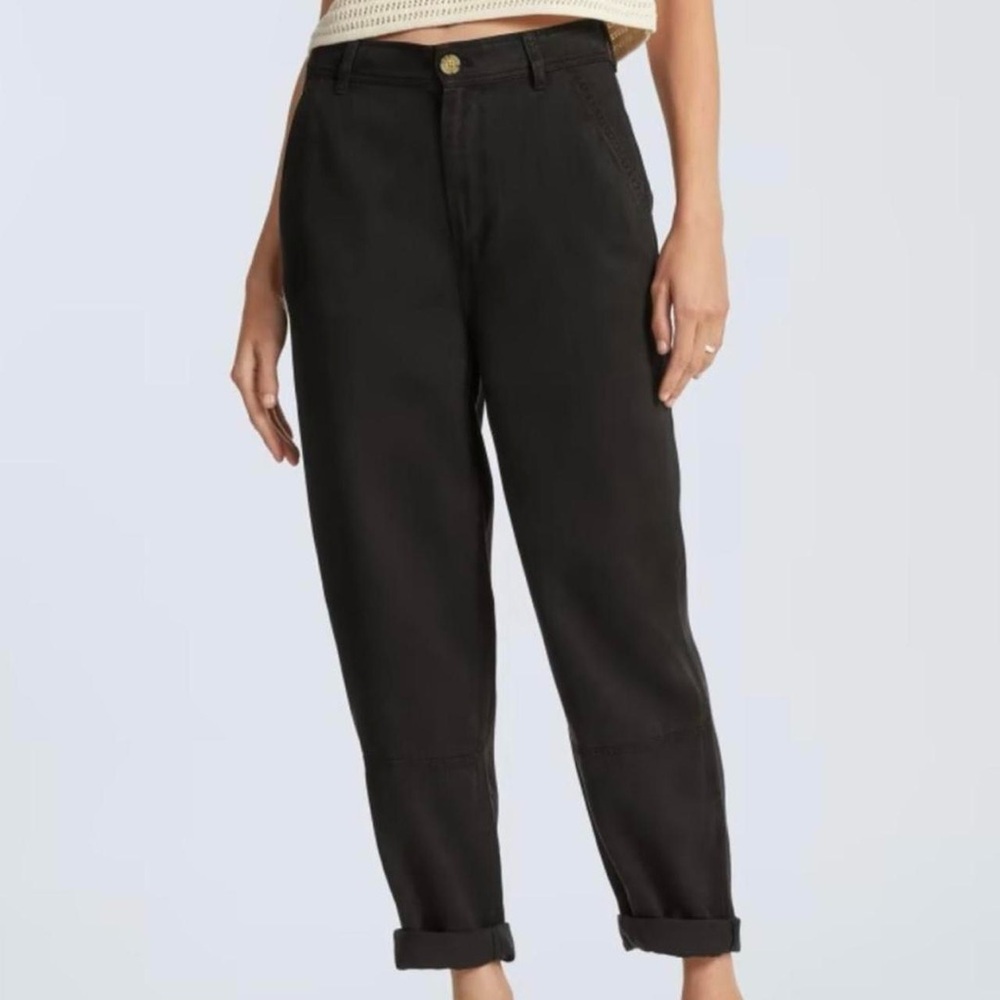Everlane Buttersoft Chino in Black